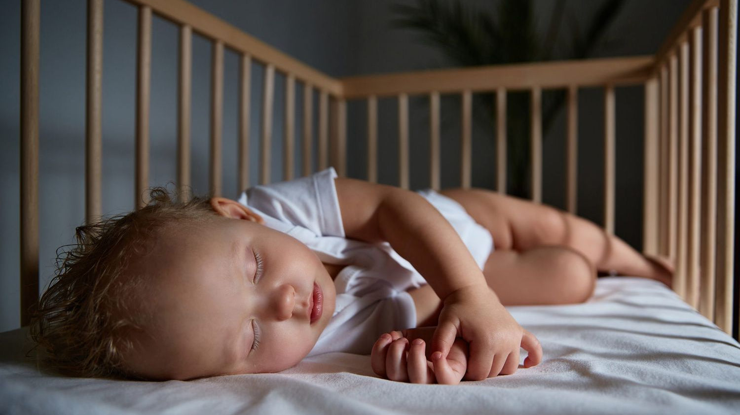Baby White Noise: Help Your Baby Sleep Tonight - Paperclip