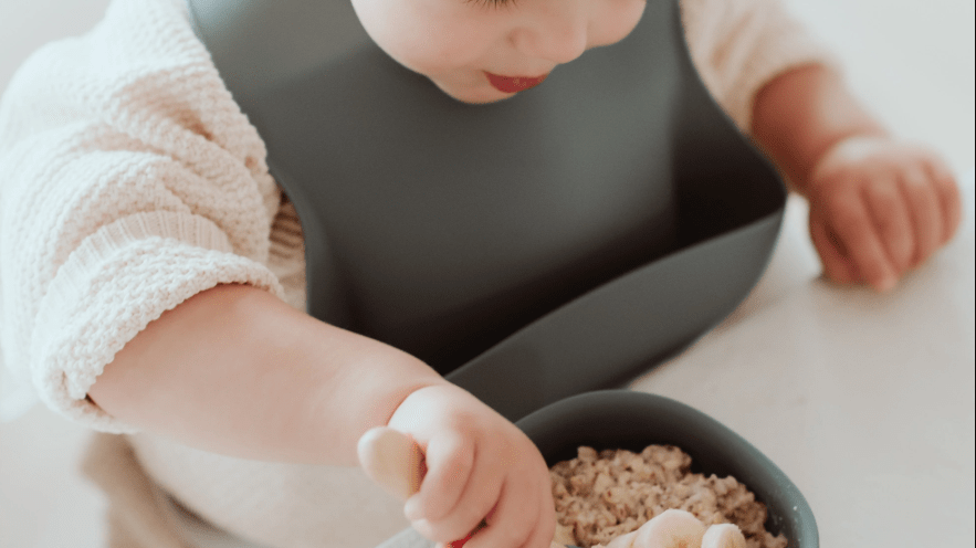 When Should Babies Start Wearing Bibs? A Safe, Age-by-Age Guide for New Parents - Paperclip