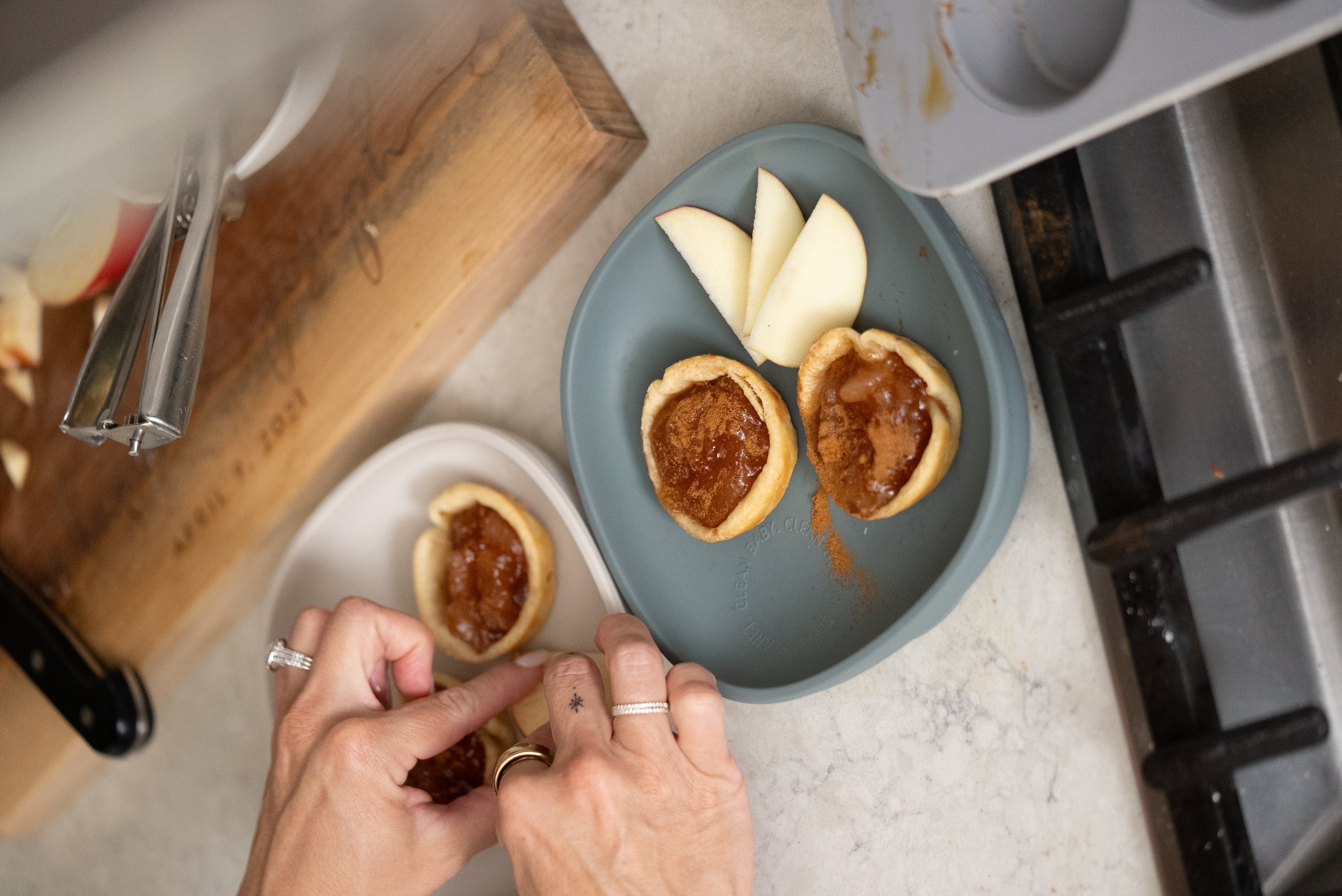 Cinnamon Apple Mini Tarts - Paperclip 