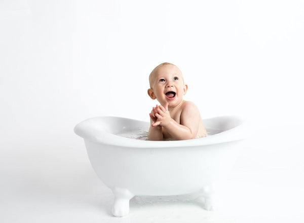 What Is the Best Baby Bathtub? - Paperclip 