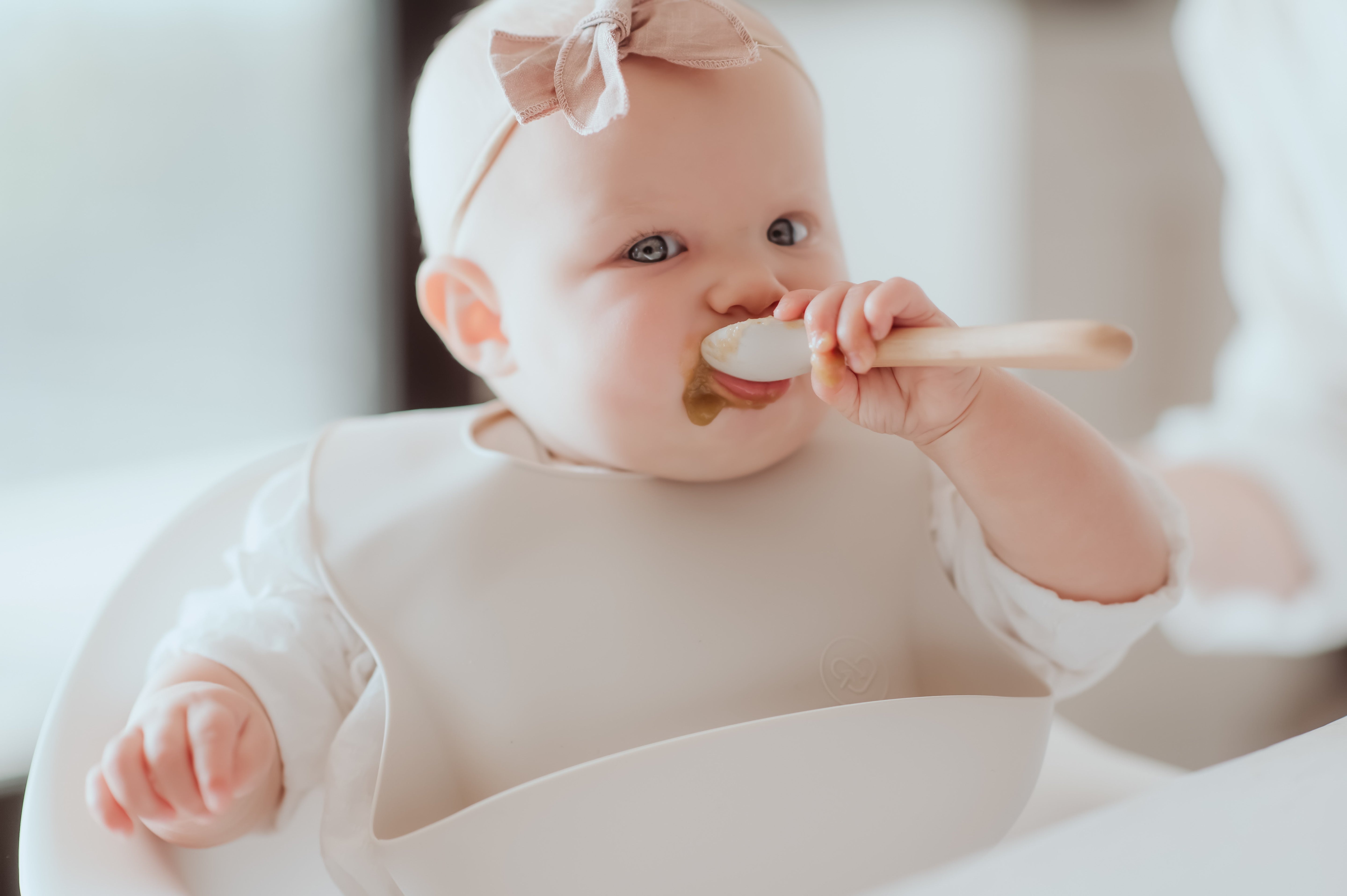 When Can Babies Eat Solid Food? A Complete Milestone Guide for Starting Solids - Paperclip 