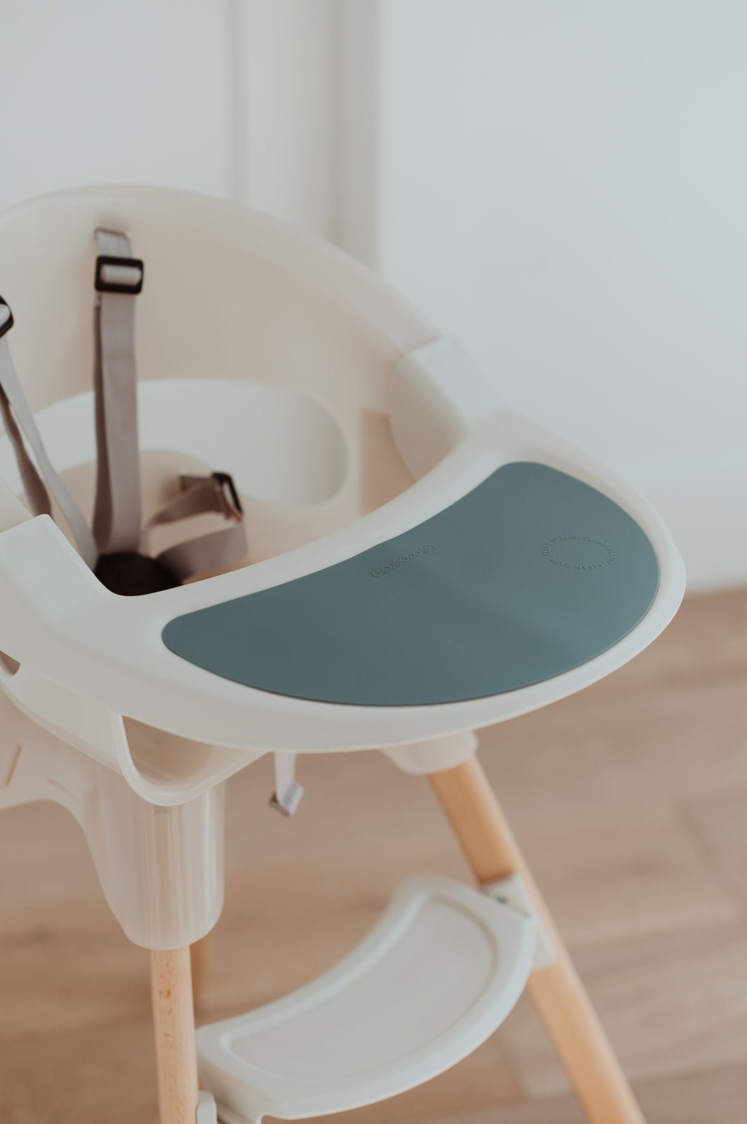 Silicone Placemat - Paperclip