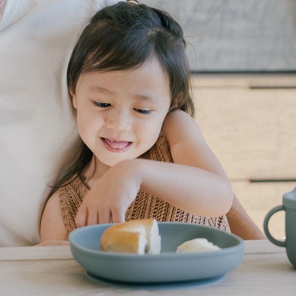 Silicone Suction Plate - Paperclip